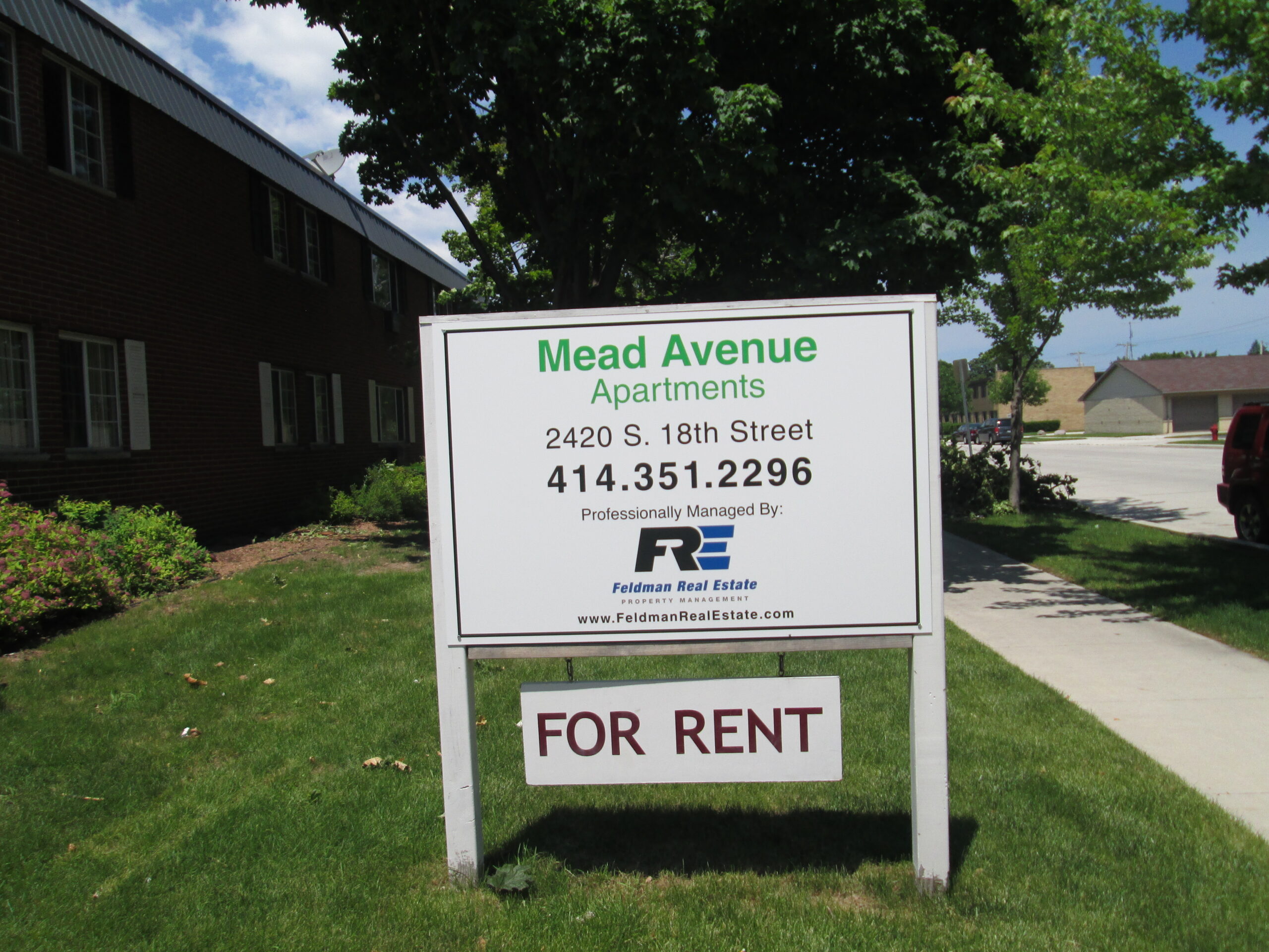 Mead Ave Apartments