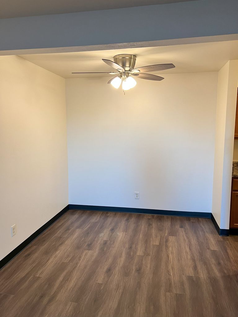 Mead Ave Apartments