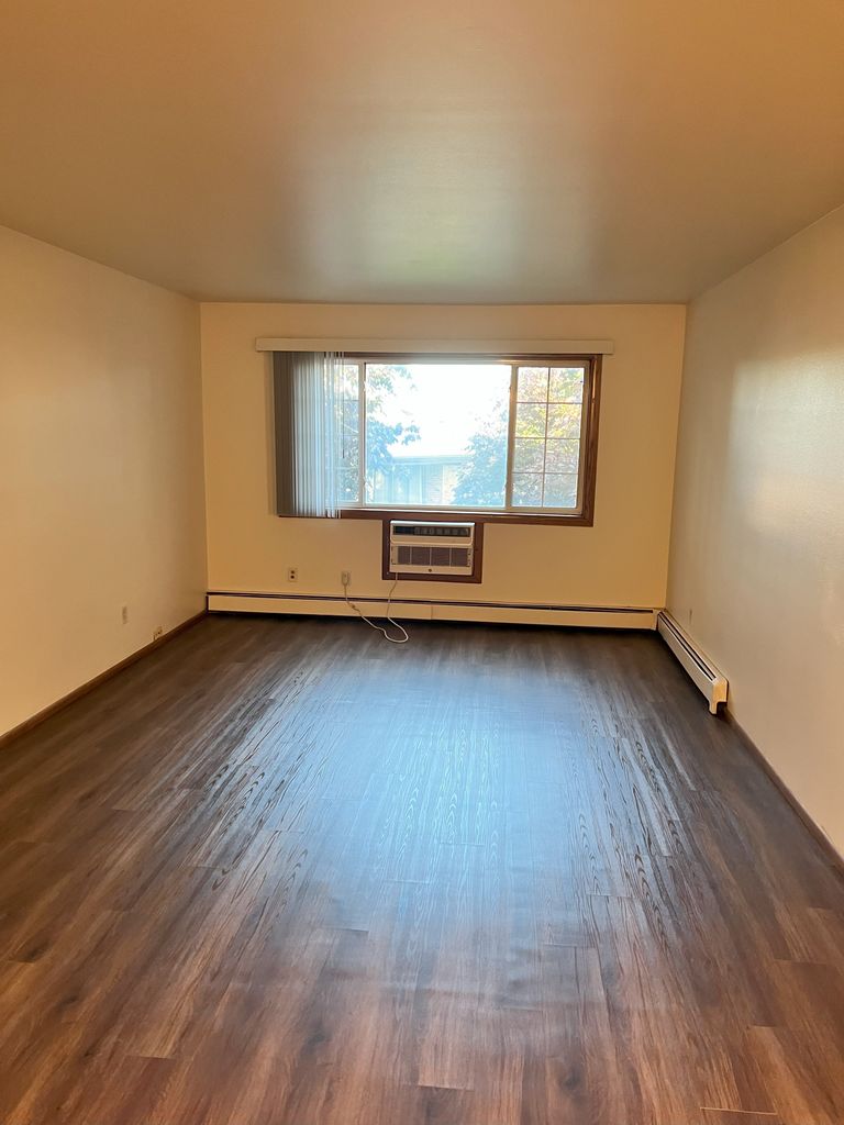 Mead Ave Apartments