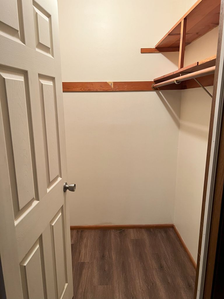 Mead Ave Apartments