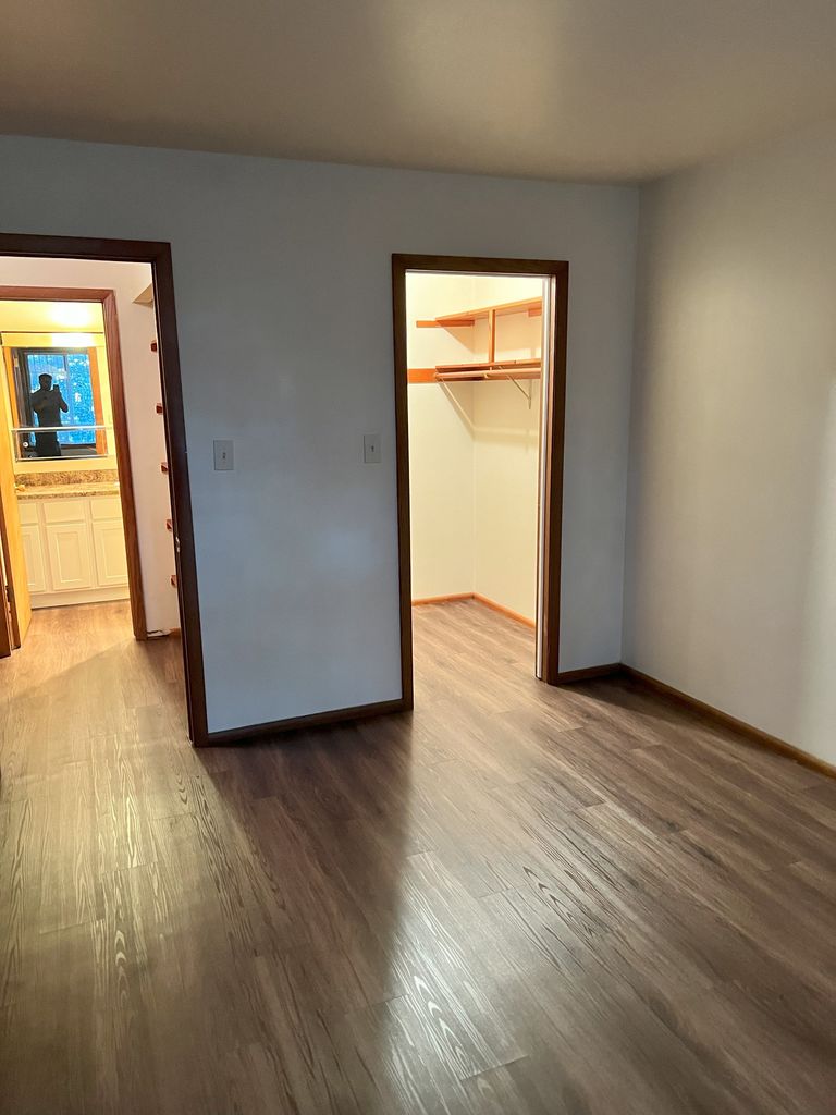 Mead Ave Apartments