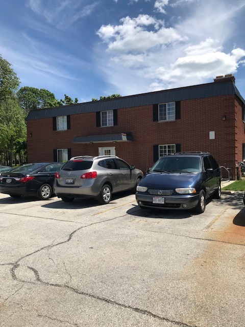 Mead Ave Apartments